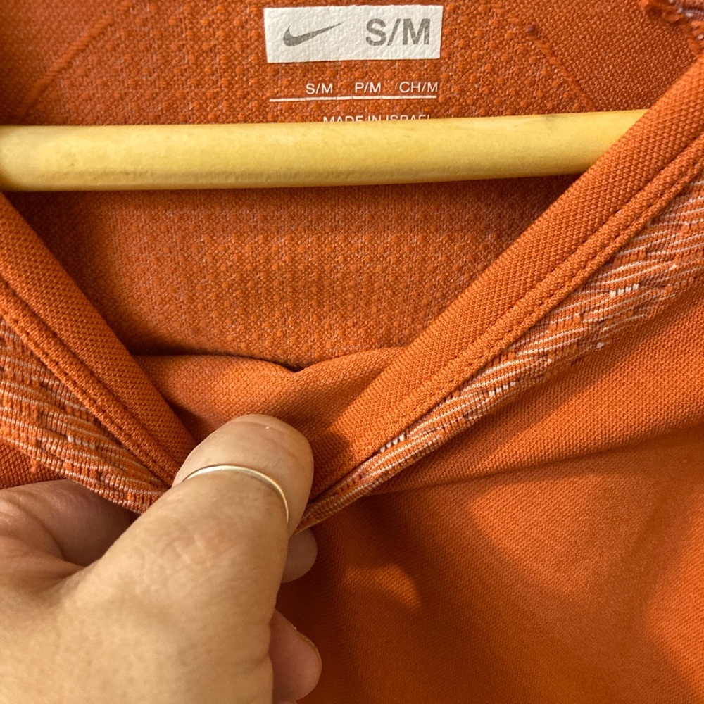 Nike Long Sleeve Too - Picture 2 of 8